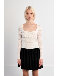 Maille en crochet col carré