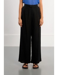 Wide linen trousers