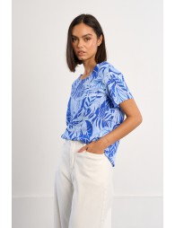 Top de mujer de manga corta, estampado tropical.