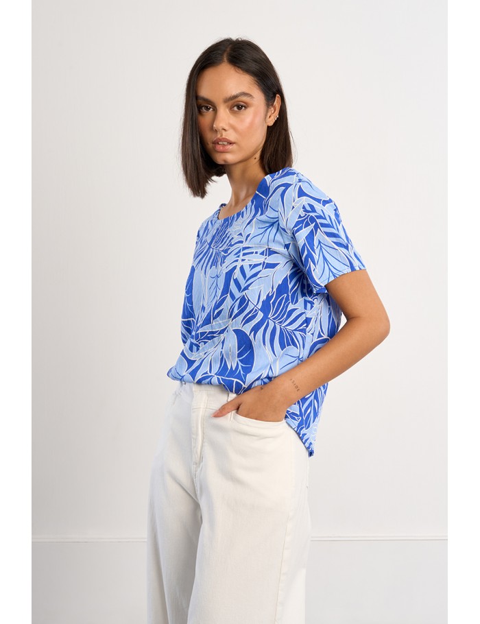 Top de mujer de manga corta, estampado tropical.
