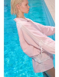 Chaqueta de mujer bomber, detalle de encaje.