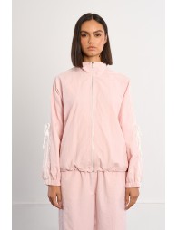 Chaqueta de mujer bomber, detalle de encaje.