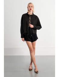 Veste en nylon Sporty, détail dentelle