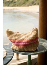 Bolso de mujer de mano, trenzado, de rafia.