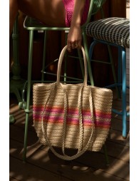 Bolso de mujer de mano, trenzado, de rafia.