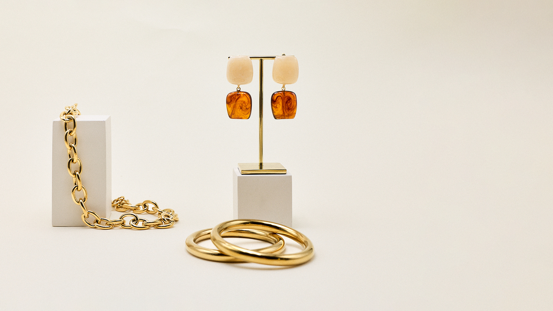 Bijoux Slide background